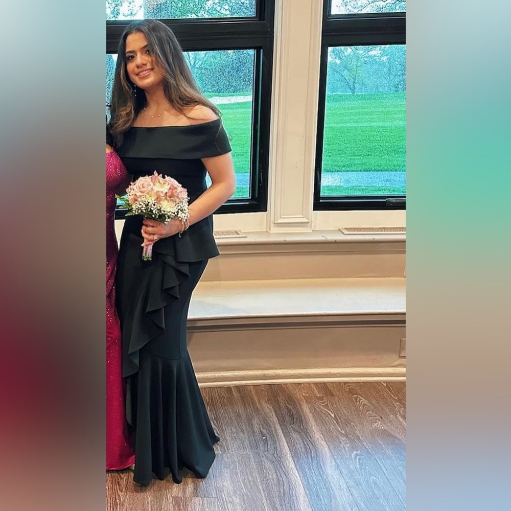 Black formal prom dress!!